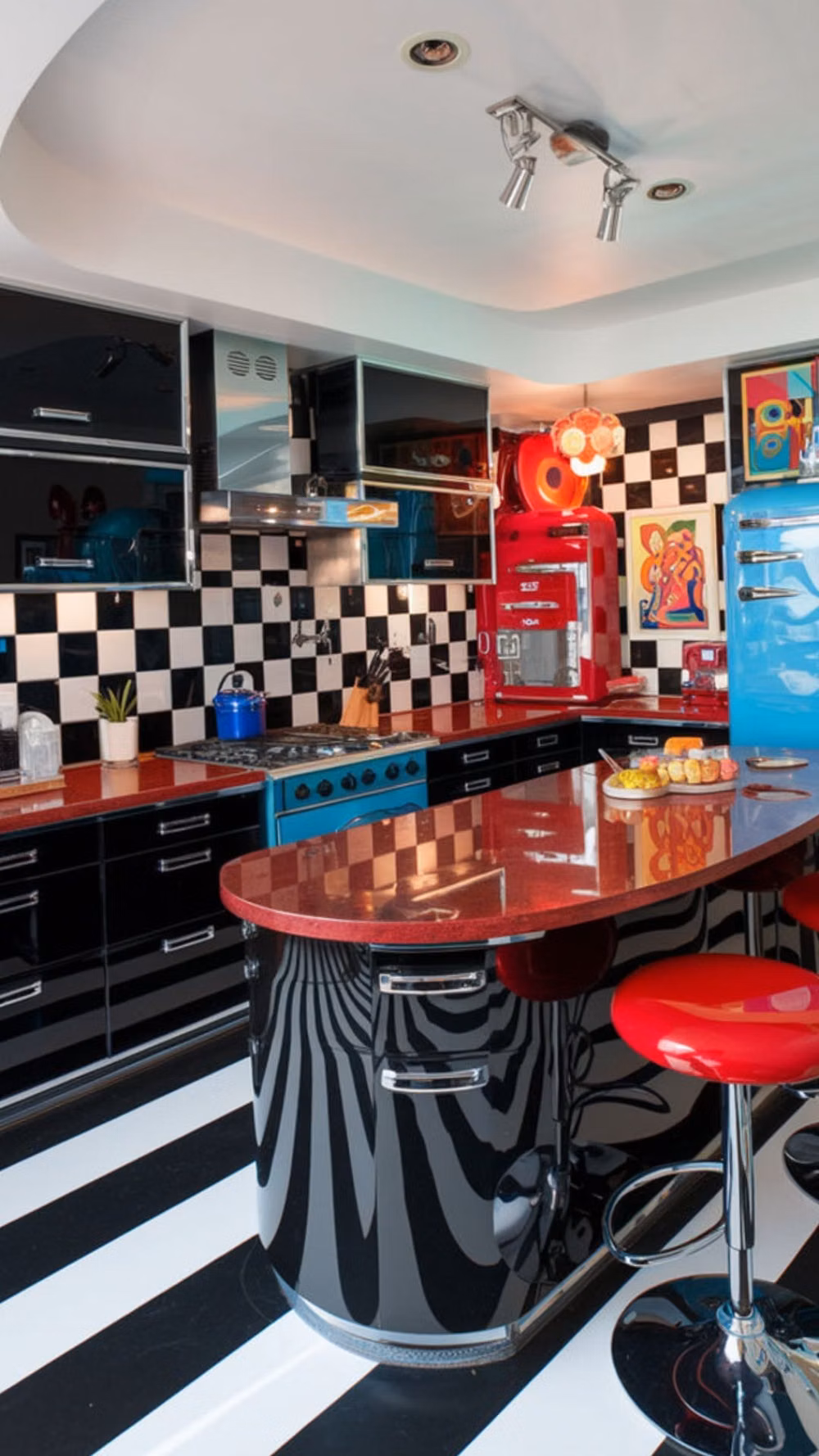 American Kitsch aesthetic -