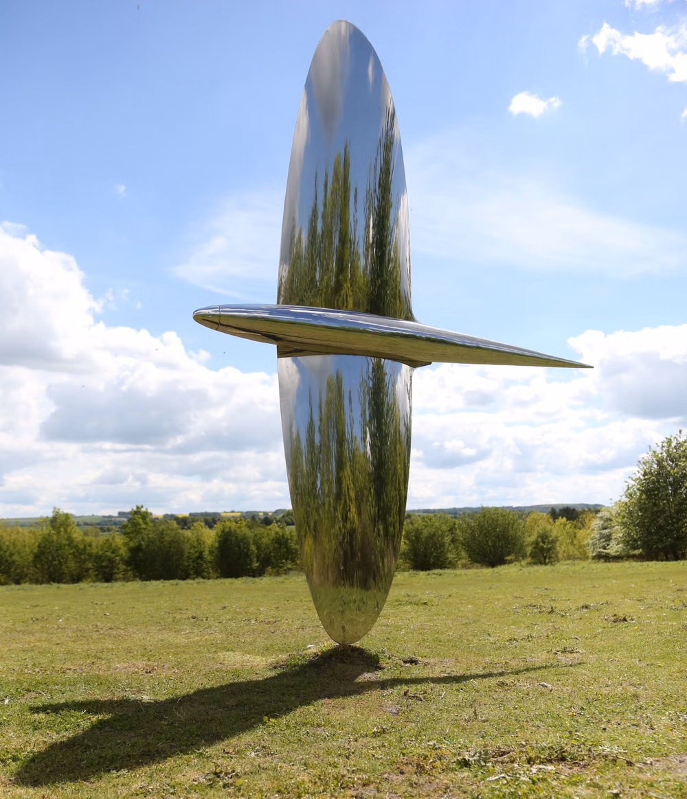 polished stainless steel sculpture photograph - Richard Cresswell 'SPITFIRE' Mirror polished stainless steel, from an edition of 5, signed 260cm high 12th April 2016