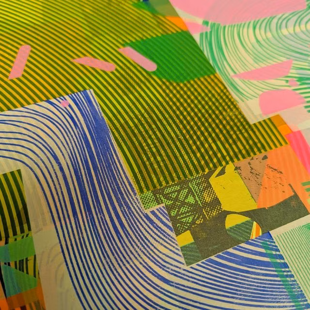 solid color screenprint ink layers close up - Print Garage on Instagram: "A close up of some work in progress, many, many layers building up over time. This one is getting close... . . . . . #screenprint #printonwood #printmaker #printmakersofinstagram #abstractart #abstractprinting #abstractprintmaking #abstractcomposition #silkscreen #interiordesign #interiorstyle #moire #pattern #stripes #overlay #offset #workinprogress"