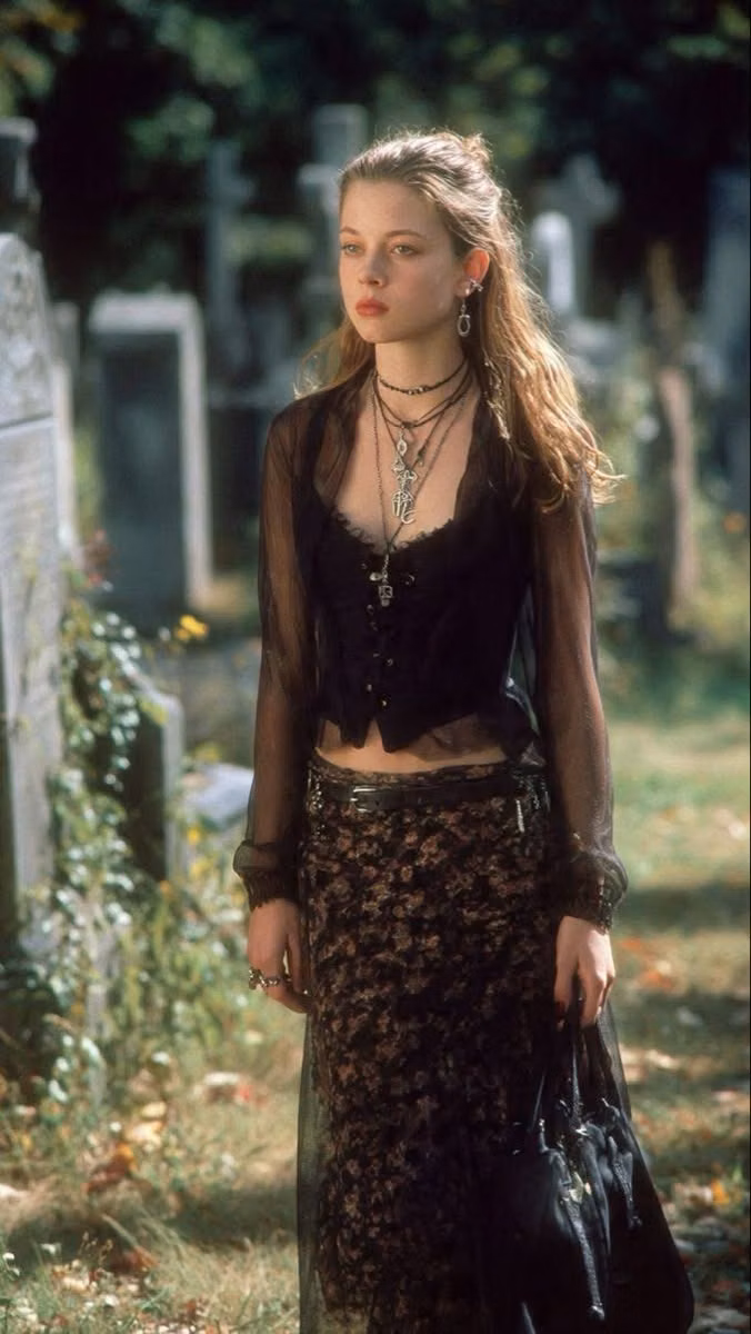 Whimsigothic aesthetic -